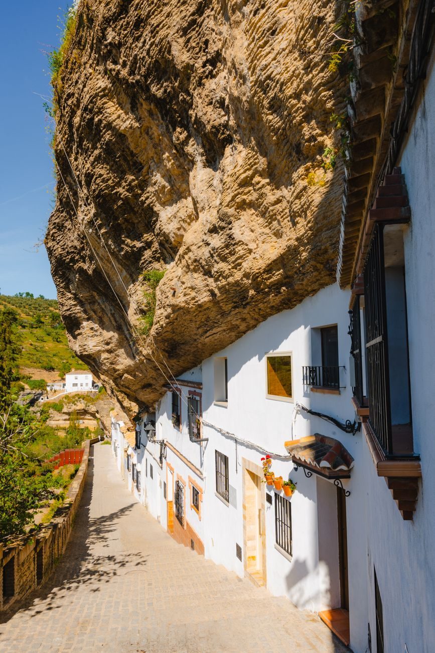 Excursioin de 1 dia a Setenil para ver las casas en bajo la montaña