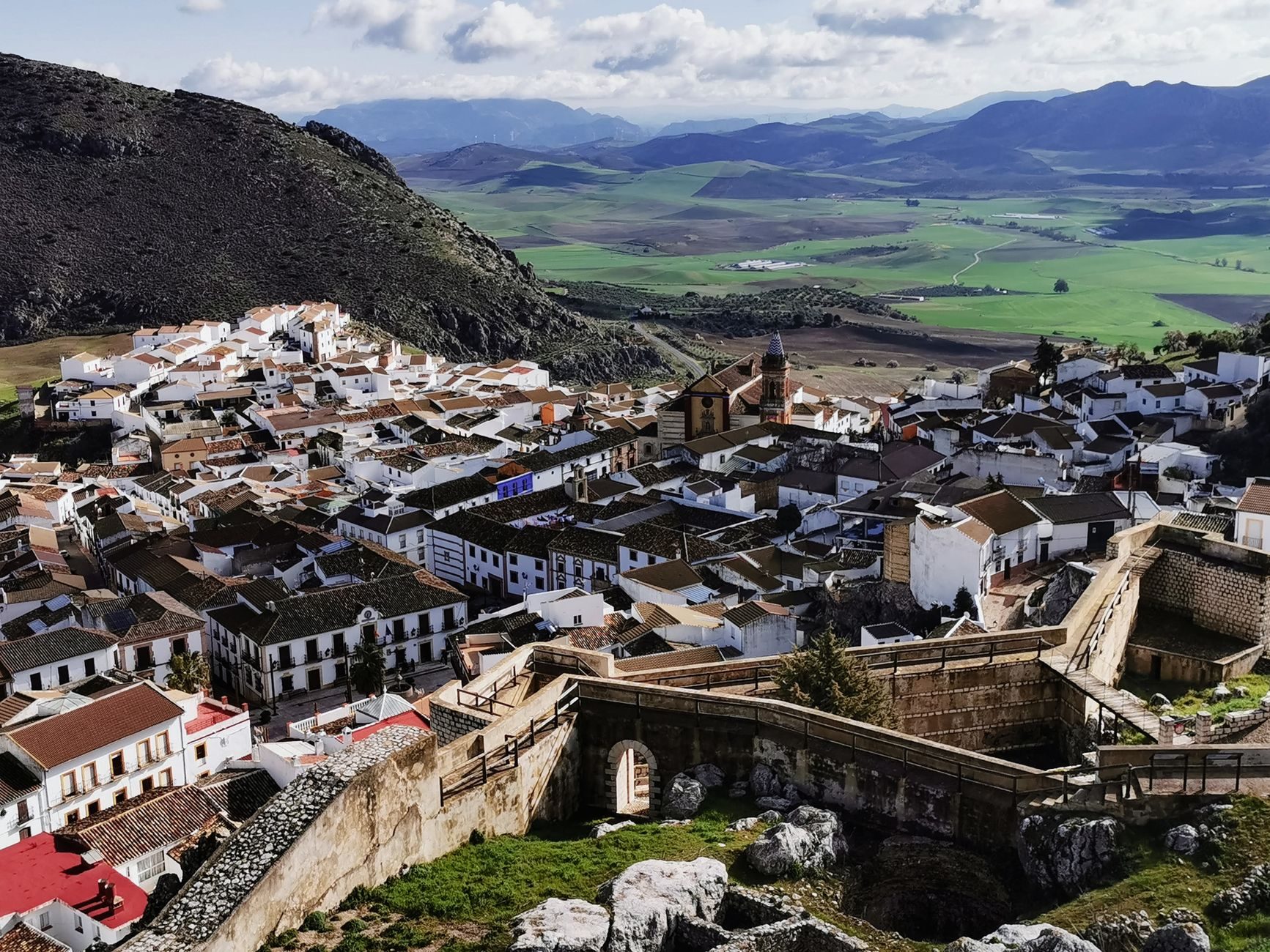 Álora